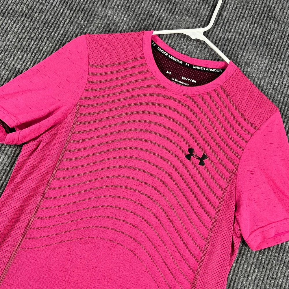 Under Armour Shirt Mens Small Purple Short Sleeve Seamless Athletic HeatGear Gym